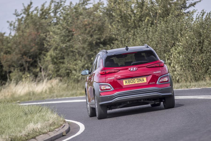  Hyundai Kona Electric (OS) 2018 года  (UK) (фото 33 из 40)
